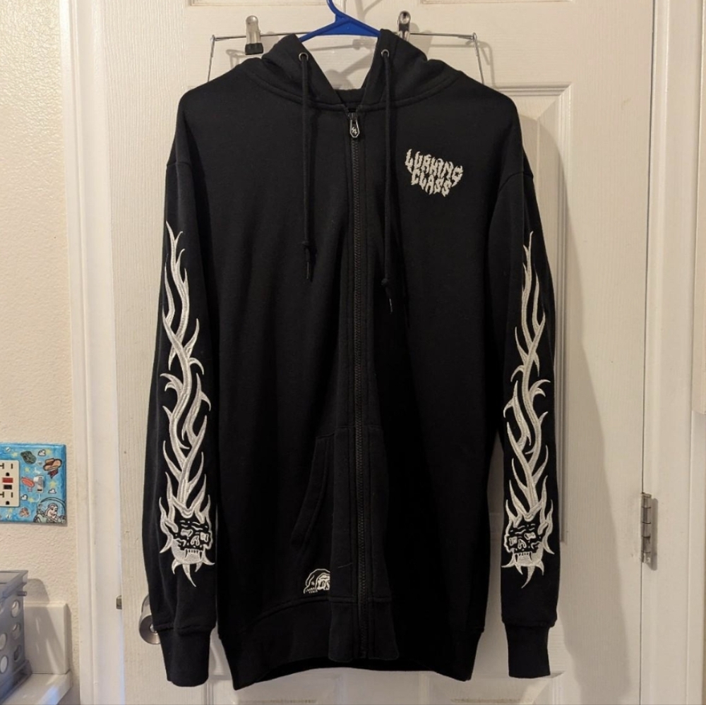 Never wear and need money